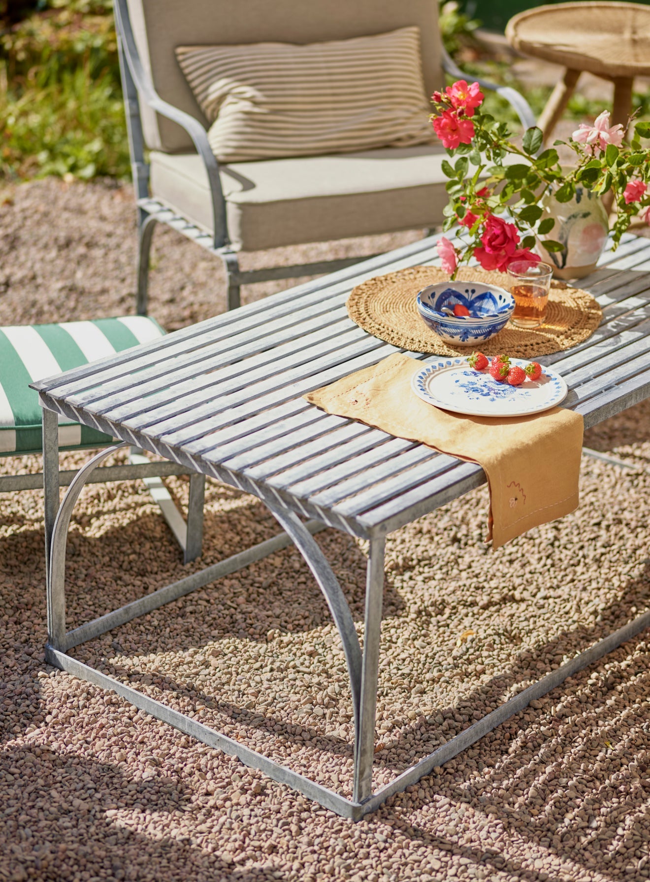 Masuta de cafea Sudbury Garden