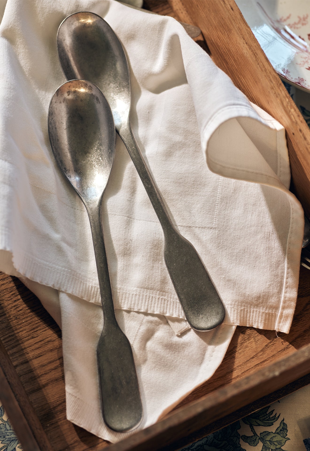 Tacâmuri din satin vintage, set de 42 de bucăți